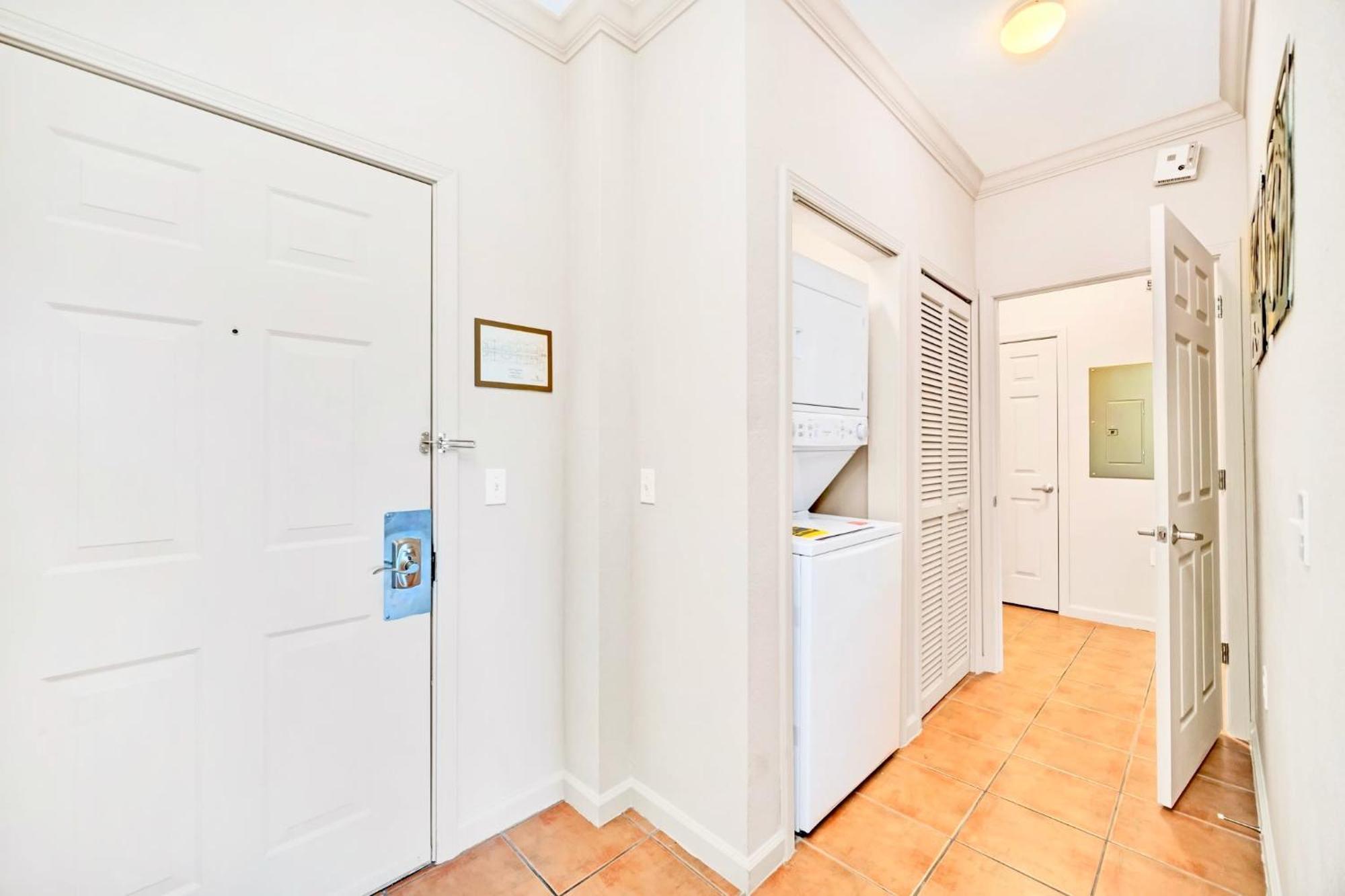 Bright 2Br Condo With Pool And Hot Tub - Near Disney! Orlando Ngoại thất bức ảnh