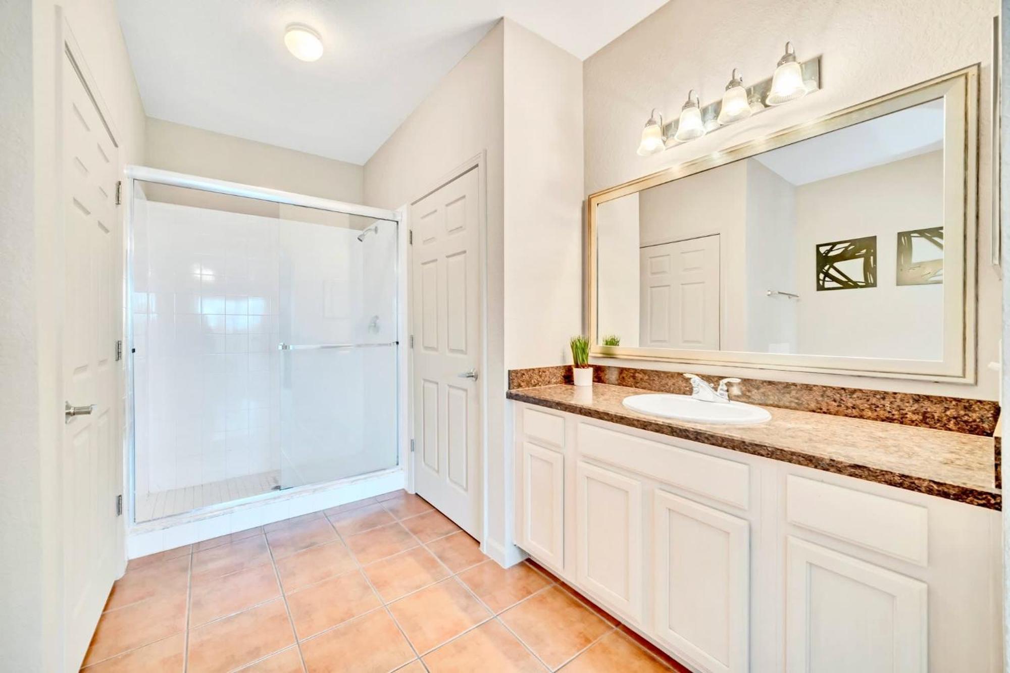 Bright 2Br Condo With Pool And Hot Tub - Near Disney! Orlando Ngoại thất bức ảnh