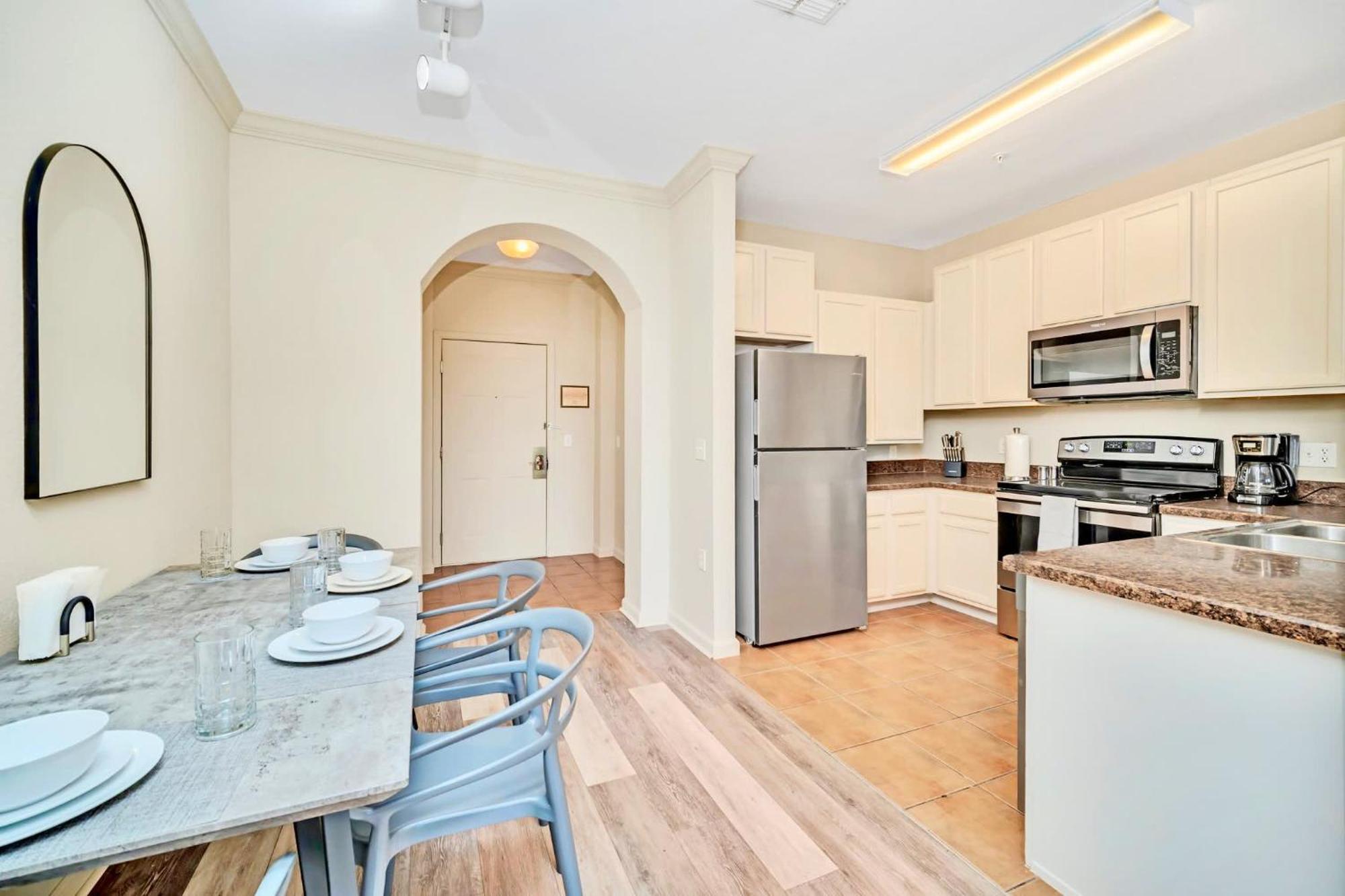 Bright 2Br Condo With Pool And Hot Tub - Near Disney! Orlando Ngoại thất bức ảnh